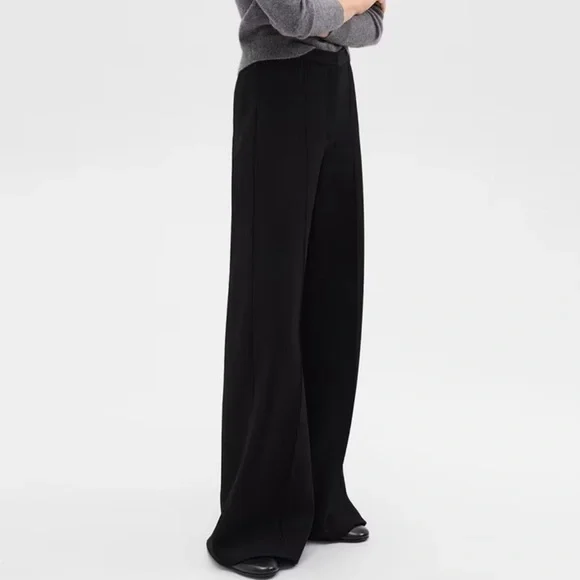 Theory High-Waist Wide-Leg Pant in Crepe Knit - Picture 2 of 4